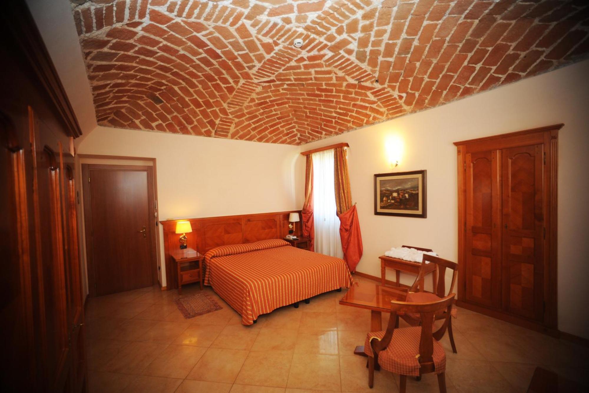 Hotel Acqui & Centro Benessere Acqui Terme Exterior foto