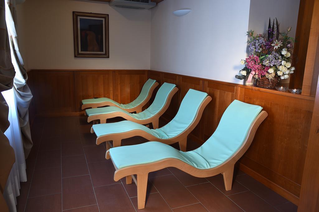 Hotel Acqui & Centro Benessere Acqui Terme Exterior foto